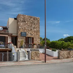 The Square Depandance Bed & Breakfast Cannigione